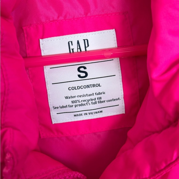 GAP Hot Pink ColdControl Vest - Picture 3 of 3